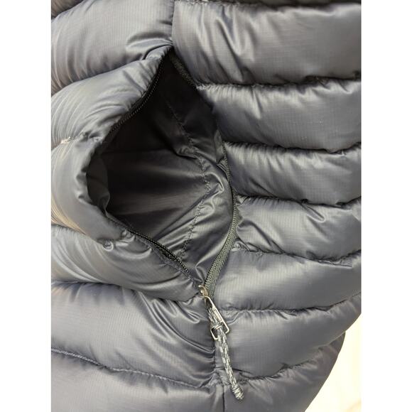 NWT Patagonia Men's Black Down Sweater Vest [Medium] - Picture 11 of 11